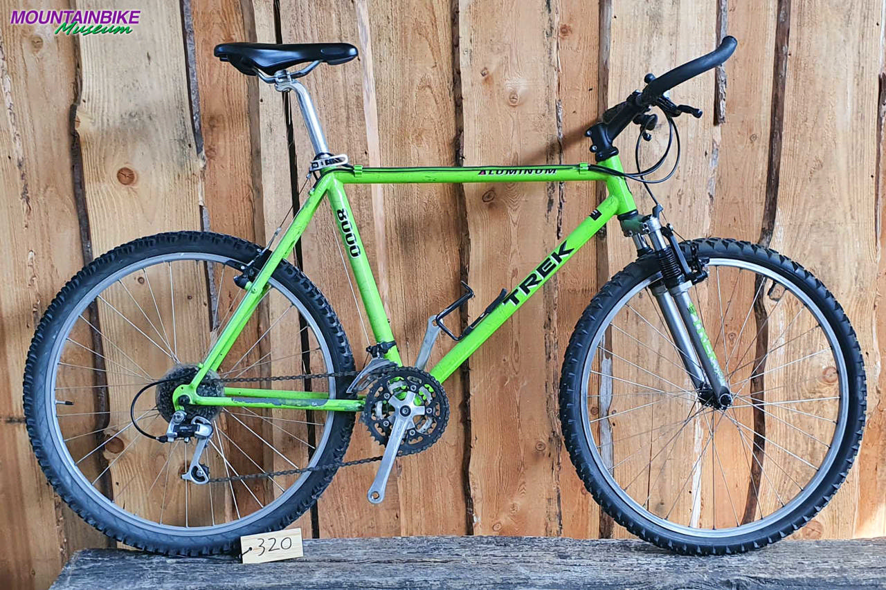 Trek 8000 | 320